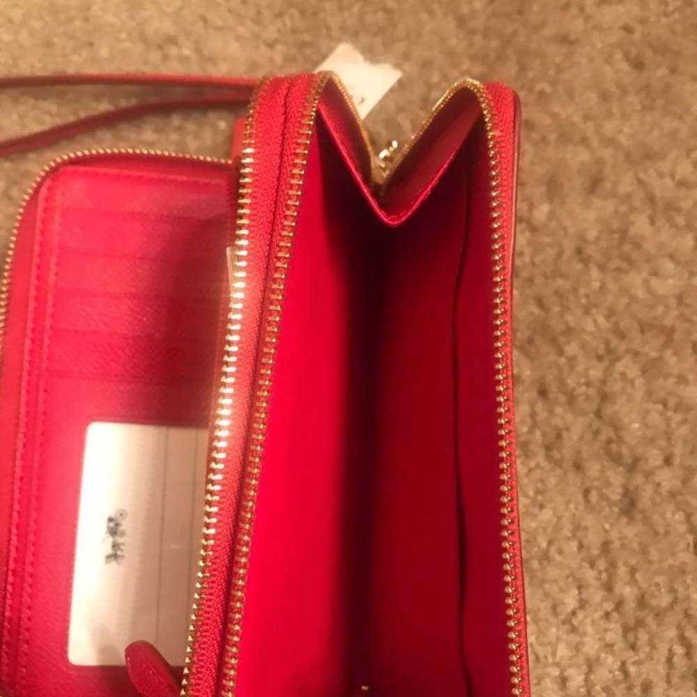 Coach Wallet - Picture 4 of 6